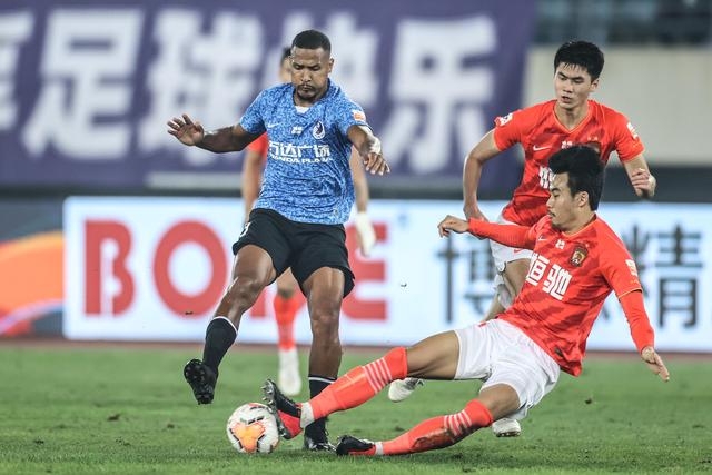 萨卡本赛季在英超送出10次助攻 五大联赛首位球员